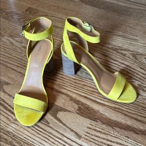 New in Box Yellow Ankle Strap Block Heel Sandals, 6.5, Nine West Sindie2